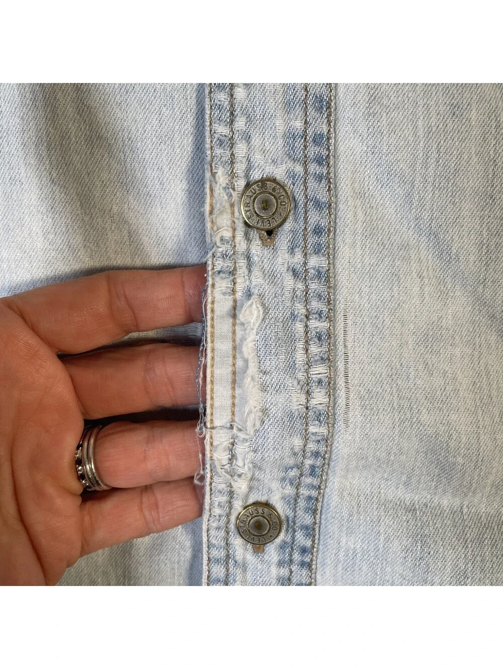 Levis Denim Shirt XL Light Wash Blue Red Tab Western Rodeo Cowboy Distressed